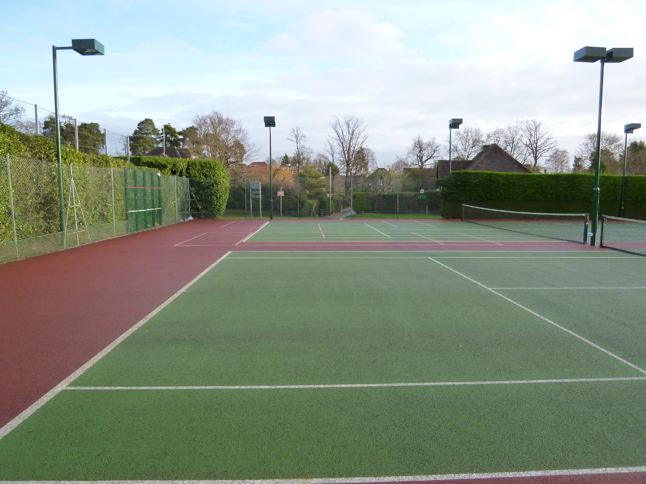 Dukes Wood Lawn Tennis Club